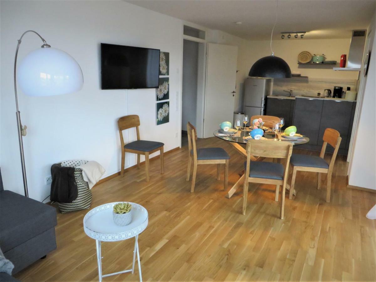 Bodensee Luxus Ferienwohnung Claudia 3 Friedrichshafen Dış mekan fotoğraf